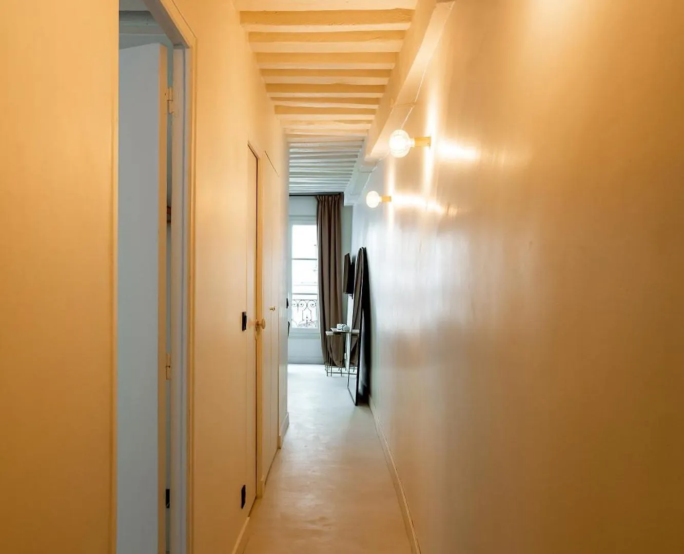 Apartment Habitat Parisien - Saint Sauveur Montorgueil Paris