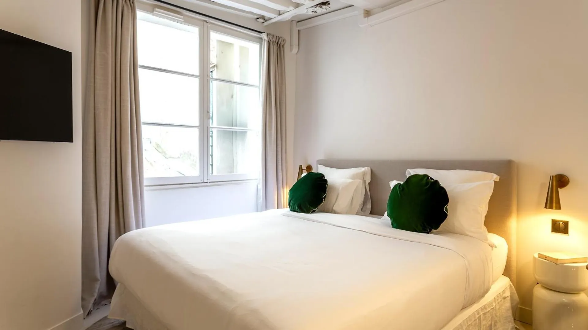 Habitat Parisien - Saint Sauveur Montorgueil * Paris