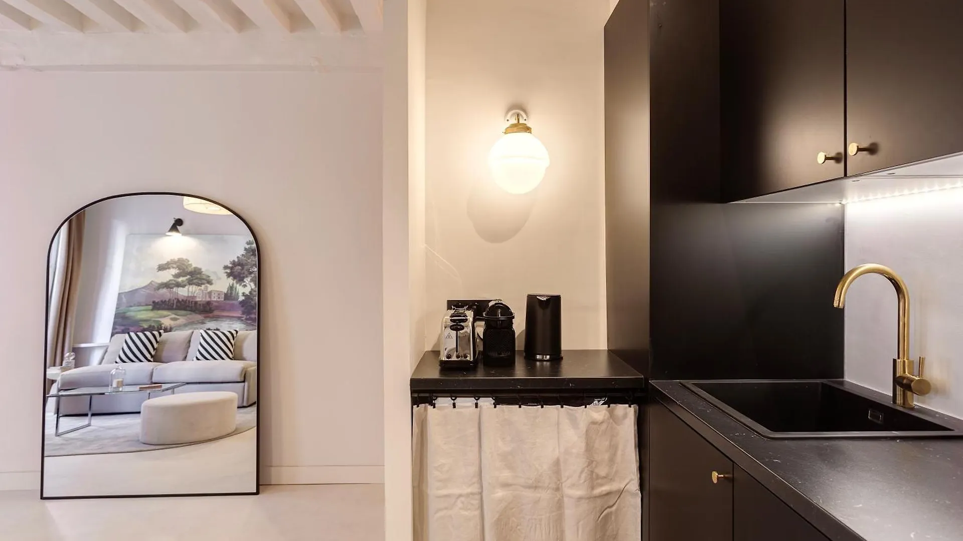 Apartment Habitat Parisien - Saint Sauveur Montorgueil *